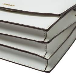 Pre Owned حقيبة كتف دي كي إن واي براينت جلد أبيض بقلاب