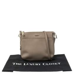 Pre Owned حقيبة كتف دي كي إن واي جلد بني