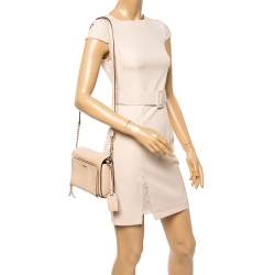 مملوكة مسبقًا حقيبة كروس دي كي إن واي براينت بارك بوكيت جلد بيج