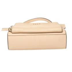 مملوكة مسبقًا حقيبة كروس دي كي إن واي براينت بارك بوكيت جلد بيج