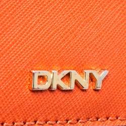 مملوكة مسبقًا DKNY Orange Leather Bryant Park Crossbody Bag