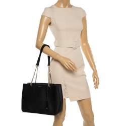 Pre Owned Dkny Black Leather Magnetic Flap Chain Tote