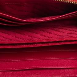 Pre Owned محفظة دى كى أن واى  سحاب جلد حمراء 