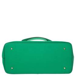 مملوكة مسبقًا حقيبة دي كي أن واي دونا كاران جلد أخضر بسحاب مزدوج