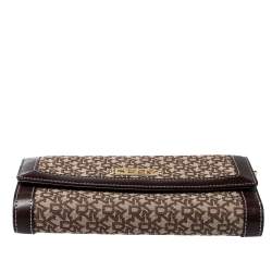 Pre Owned محفظة دي كي أن واي جلد وكانفاس شهير بني/ بيج