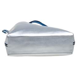 Pre Owned حقيبة دي كي إن واي جلد أزرق/فضي بسحاب جانبي