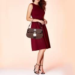 مملوكة مسبقًا Dkny Brown Signature Canvas and Croc Embossed Leather Push Lock Flap Hobo