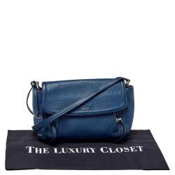 Pre Owned حقيبة كروس دي كي أن واي قلاب جلد أزرق