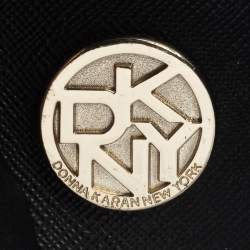 Pre Owned حقيبة هوبو دي كيه إن واي جلد و كانفاس مطبوع نقشة شعار الماركة أسود و بني