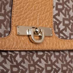 Pre Owned DKNY Brown/Beige Signature Canvas and Leather Chain Shoulder Bag