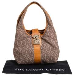 Pre Owned حقيبة هوبو دي كيه إن واي قفل كبس جلد نقشة التمساح و كانفاس مطبوع شعار الماركة بني و بيج