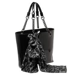 مملوكة مسبقًا Dkny Black Patent Leather Chain Shopper Tote