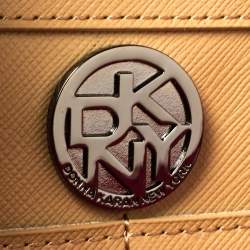 مملوكة مسبقًا DKNY Pink Patent Leather Shopper Tote