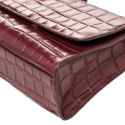 Pre Owned  حقيبة كتف دي إن كي واي جلد بنقشة التمساح عنابي صغيرة بسلسلة