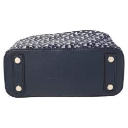 Pre Owned Dkny Blue Signature Canvas and Leather Shoulder Bag