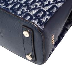 Pre Owned Dkny Blue Signature Canvas and Leather Shoulder Bag