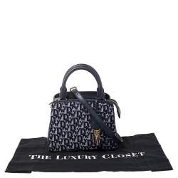 Pre Owned Dkny Blue Signature Canvas and Leather Shoulder Bag