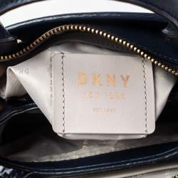Pre Owned Dkny Blue Signature Canvas and Leather Shoulder Bag