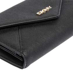مملوكة مسبقًا DKNY Black Saffiano Leather Envelope Flap Continental Wallet
