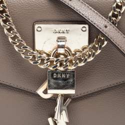 Pre Owned حقيبة كتف دي كيه إن واي جلد بيج داكن ذات قلاب بقفل