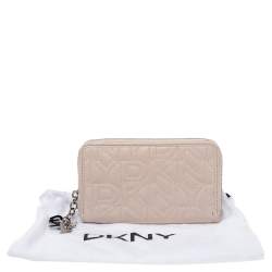 Pre Owned Dkny Pink Quilted Leather Zip Around Compact Wallet