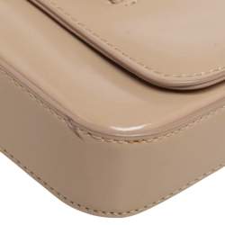 مملوكة مسبقًا DKNY Beige Leather Flap Shoulder Bag