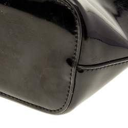 Pre Owned DKNY Black PVC Chain Handle Tote