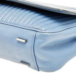 مملوكة مسبقًا حقيبة يد توتس دي كي إن واي غانسيفورت جلد مبطن أزرق فاتح بيد علوية