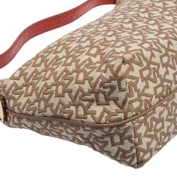 Pre Owned Dkny Beige Signature Canvas Baguette Shoulder Bag