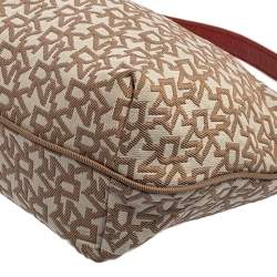 Pre Owned Dkny Beige Signature Canvas Baguette Shoulder Bag