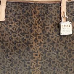 مملوكة مسبقًا DKNY Brown/Beige Signature Coated Canvas and Leather Tote