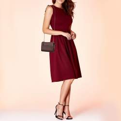 مملوكة مسبقًا DKNY Burgundy Leather Zip Crossbody Bag