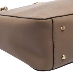 مملوكة مسبقًا DKNY Grey Saffiano Leather Bryant Park Chain Tote