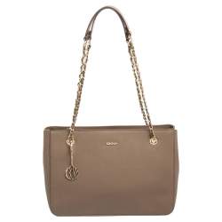 مملوكة مسبقًا DKNY Grey Saffiano Leather Bryant Park Chain Tote