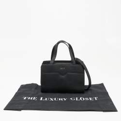 مملوكة مسبقًا DKNY Black Saffiano Leather Pocket Satchel