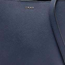 Pre Owned DKNY Navy Blue Leather Crossbody Bucket Bag
