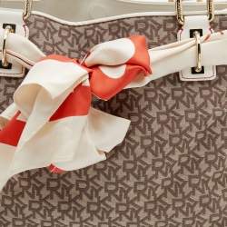 مملوكة مسبقًا DKNY Beige/Brown Signature Canvas And Leather Tote