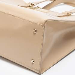 Pre Owned حقيبة يد دي كي أن واي جلد لامع بيج بسحاب مزدوج