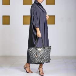 Pre Owned DKNY Black/White Signature Canvas and Leather Shopper Tote