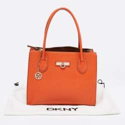 Pre Owned حقيبة يد دي كي إن واي جلد حُبيبي برتقالية