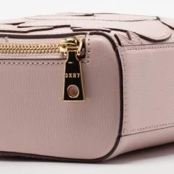 مملوكة مسبقًا حقيبة بيد علوية دي كيه إن واي سارا بوكس جلد وردي