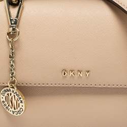 Pre Owned حقيبة دي كي إن واي جلد سافيانو رصاصي يد علوية