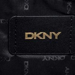 مملوكة مسبقًا DKNY Black Carol Leather Baguette Bag