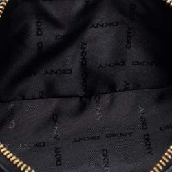 مملوكة مسبقًا DKNY Black Carol Leather Baguette Bag