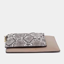 Pre Owned Dkny Beige/Black Leather Triple Wristlet Pouch