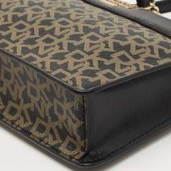 Pre Owned Dkny Black Signature Coated Canvas and Leather Zip Crossbody Bag