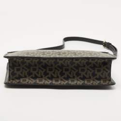 Pre Owned Dkny Black Signature Coated Canvas and Leather Zip Crossbody Bag