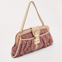 Pre Owned Dkny Pink/Beige Signature Canvas And Leather Pushlock Baguette