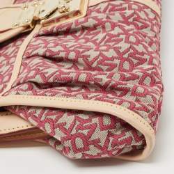 Pre Owned Dkny Pink/Beige Signature Canvas And Leather Pushlock Baguette