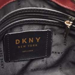 Pre Owned Dkny Burgundy Saffiano Leather Middle Zip Tote